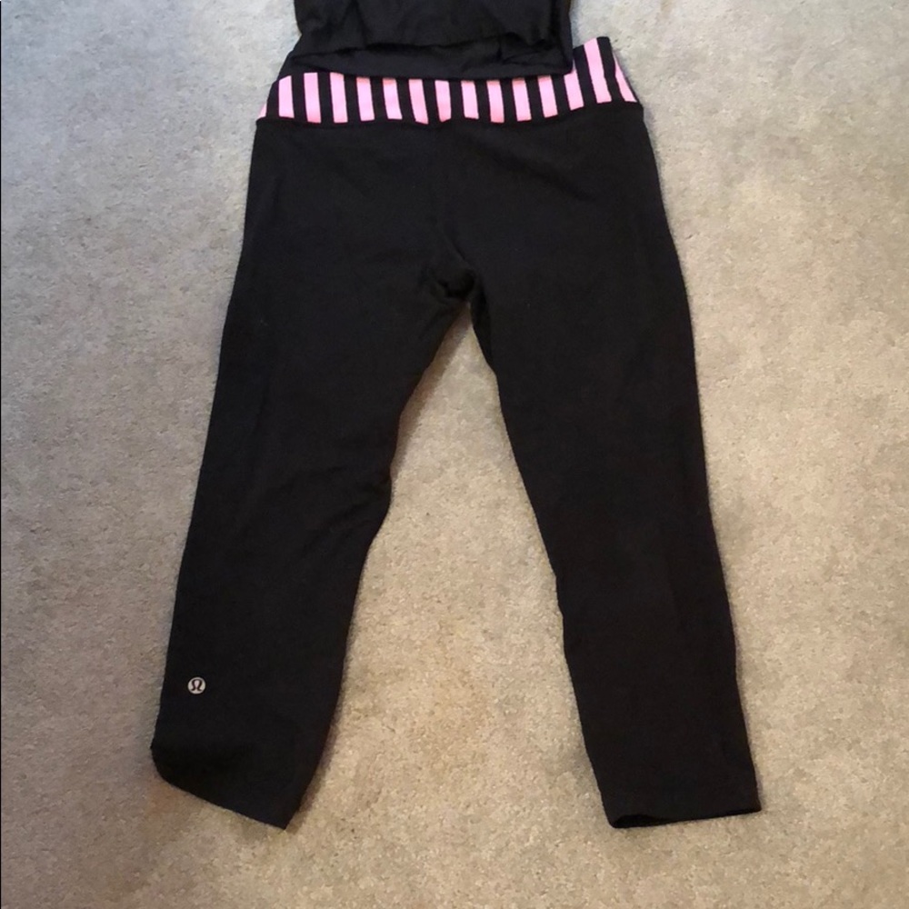 Lulu lemon yoga set - Picture 2 of 4